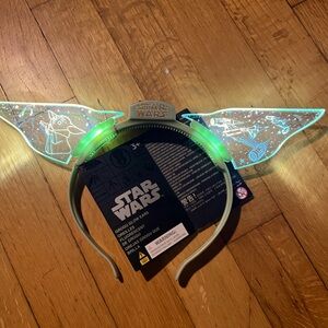 Disney Parks Lightup BabyYoda/Grogu/The Child Ear Headband Star Wars/Mandalorian